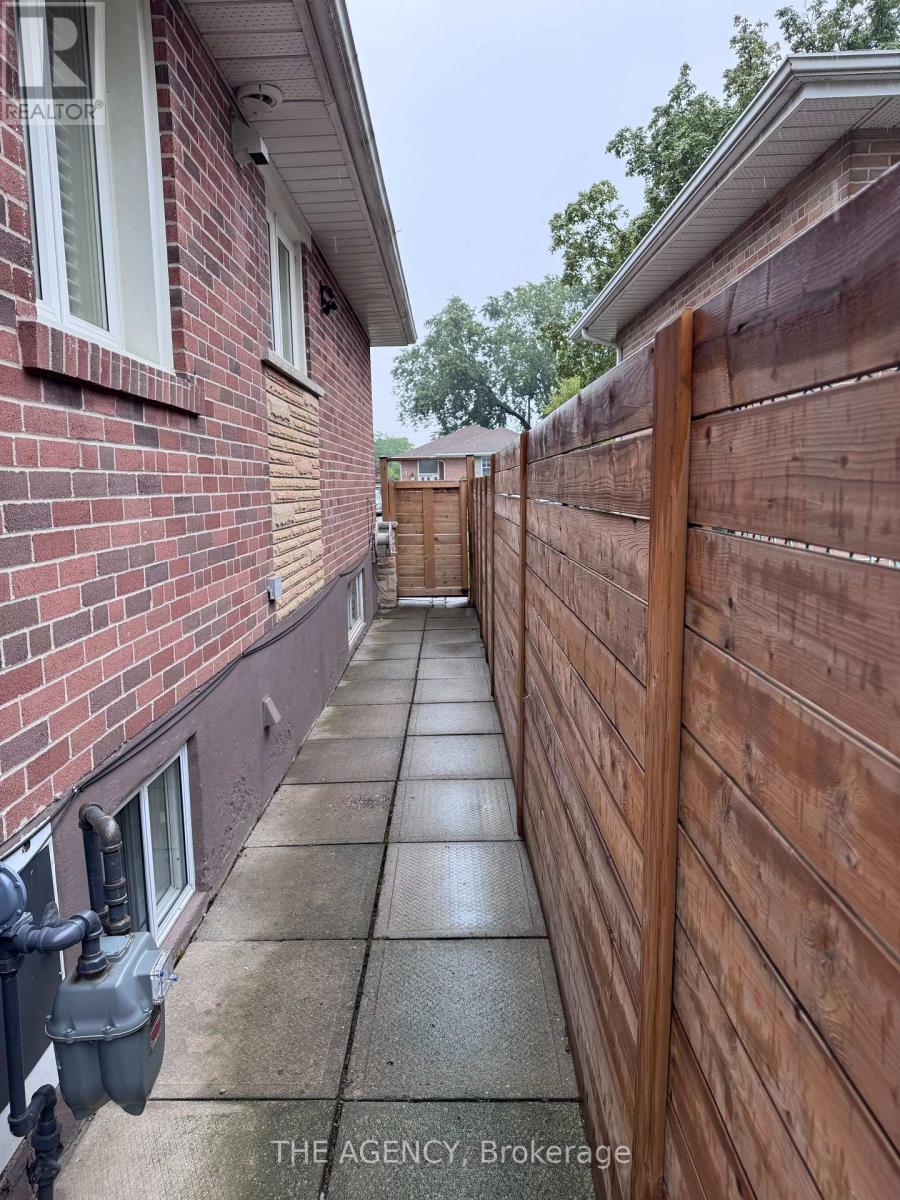 14 Wareside Road, Toronto, Ontario  M9C 3B2 - Photo 29 - W13730190