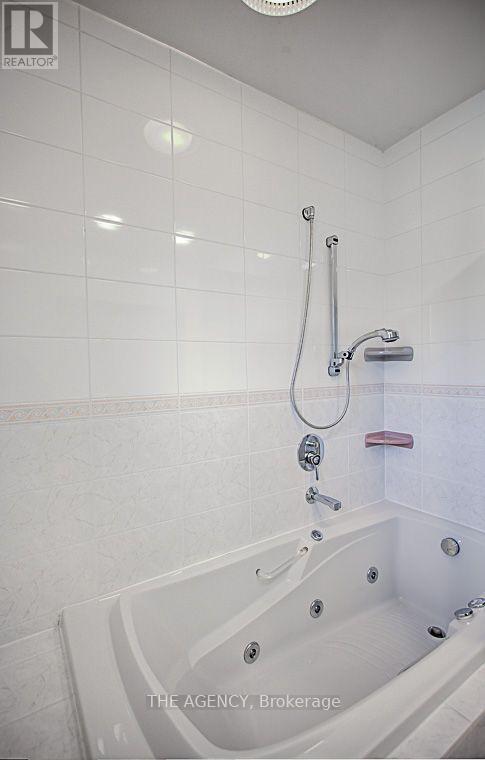 Main - 14 Wareside Road, Toronto, Ontario  M9C 3B2 - Photo 12 - W13730192