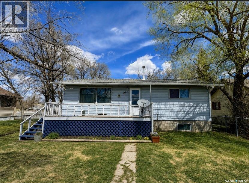 102 1st AVENUE, Landis, Saskatchewan
