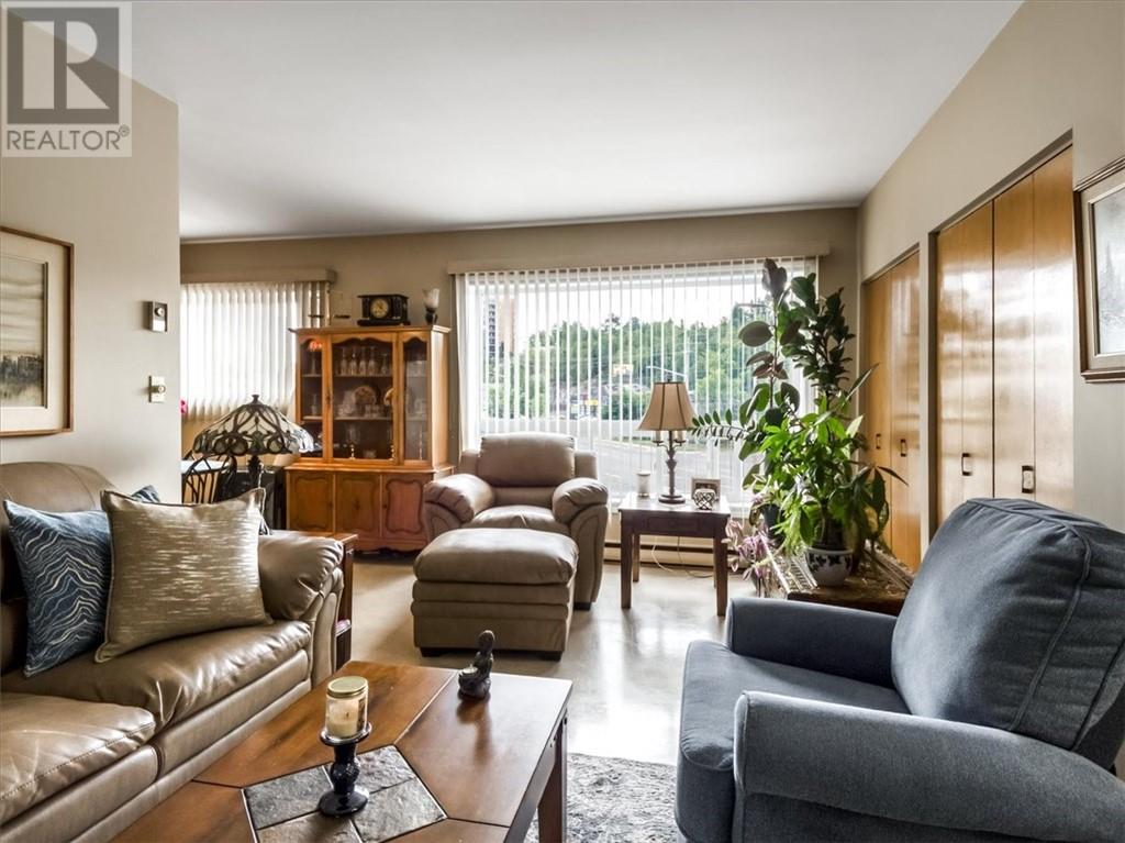 1492 Regent Street, Greater Sudbury, Ontario  P3E 3Z6 - Photo 15 - 2129836