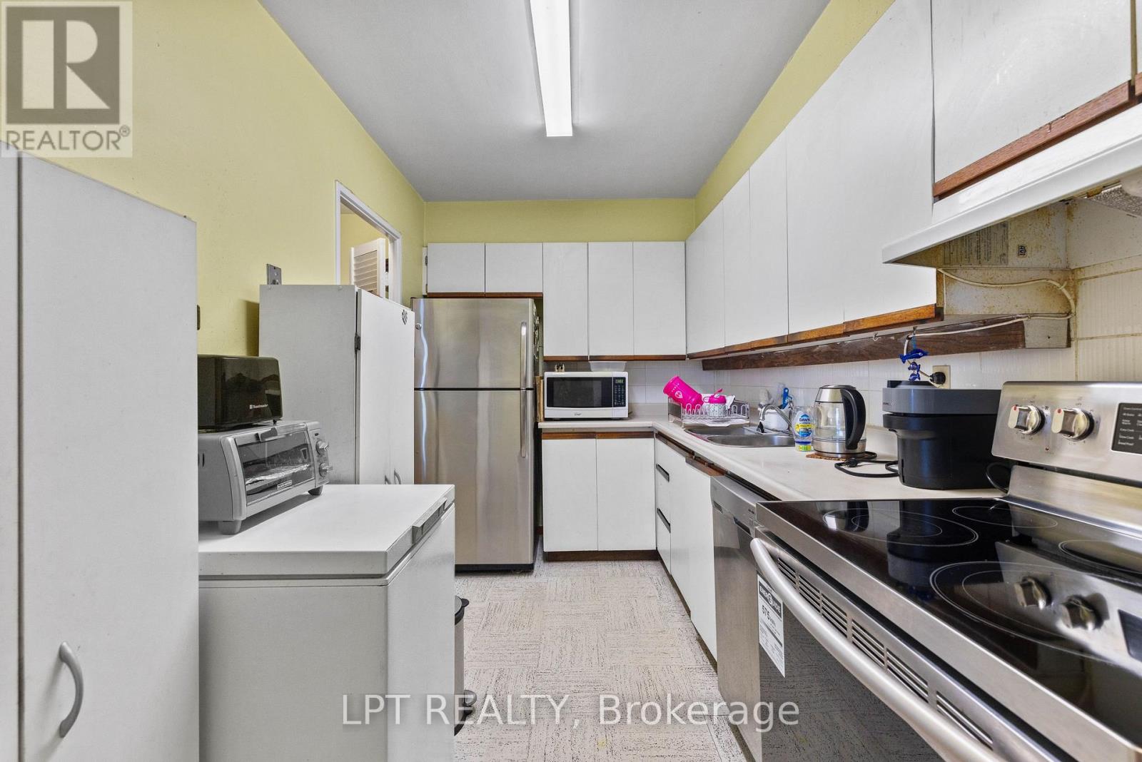 2811 - 5 Massey Square, Toronto, Ontario M4C 5L6 - Photo 19 - E13694694