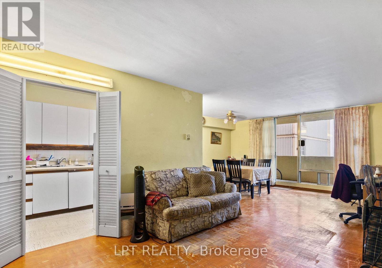2811 - 5 Massey Square, Toronto, Ontario M4C 5L6 - Photo 9 - E13694694