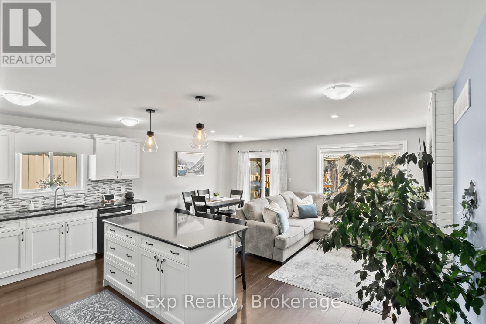 47 Birchmount Street, Quinte West, Ontario  K8V 0C6 - Photo 6 - X13730334