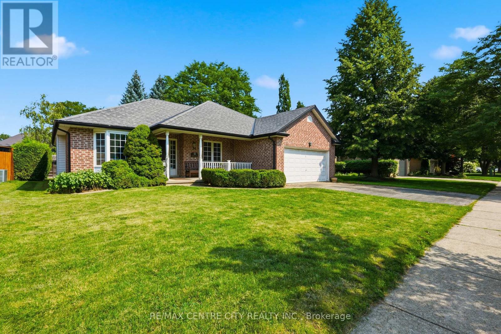 90 MORAINE CRESCENT, London North, Ontario