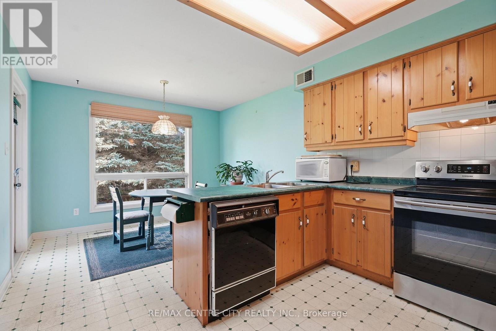 90 Moraine Crescent, London North, Ontario  N6G 4Z1 - Photo 16 - X13730260