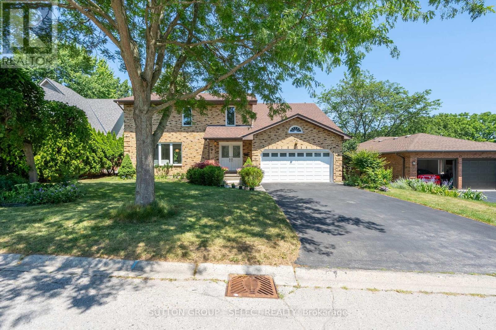 9 Ullswater Crescent, London North, Ontario  N6G 4L4 - Photo 2 - X13730312