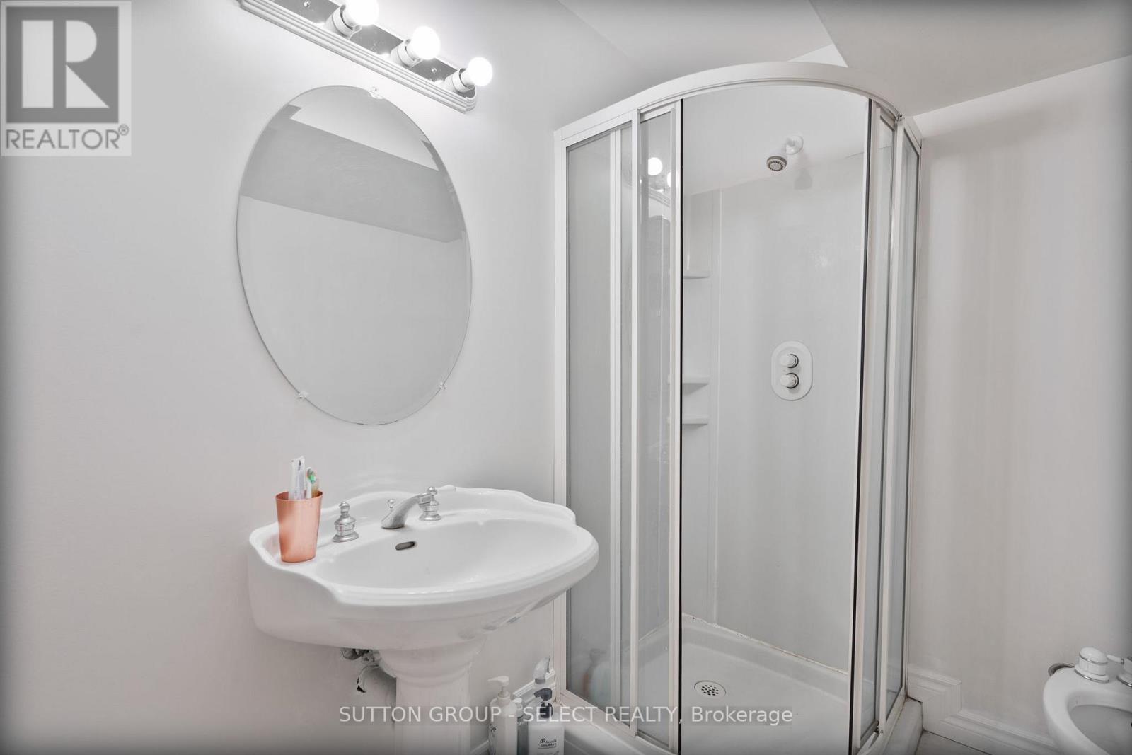 9 Ullswater Crescent, London North, Ontario  N6G 4L4 - Photo 34 - X13730312