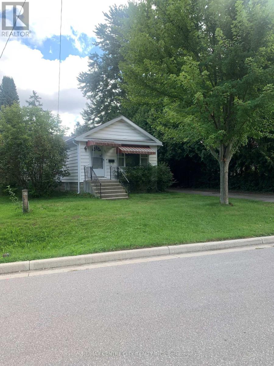 57 Britannia Avenue, London North, Ontario  N6H 2J3 - Photo 2 - X13730328