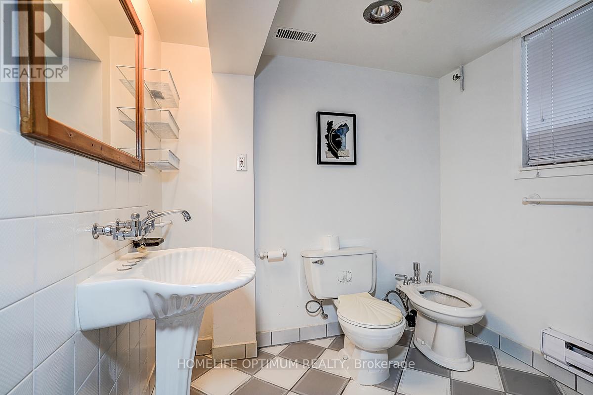 16 Ayre Point Road, Toronto, Ontario M1M 1G5 - Photo 28 - E13730258