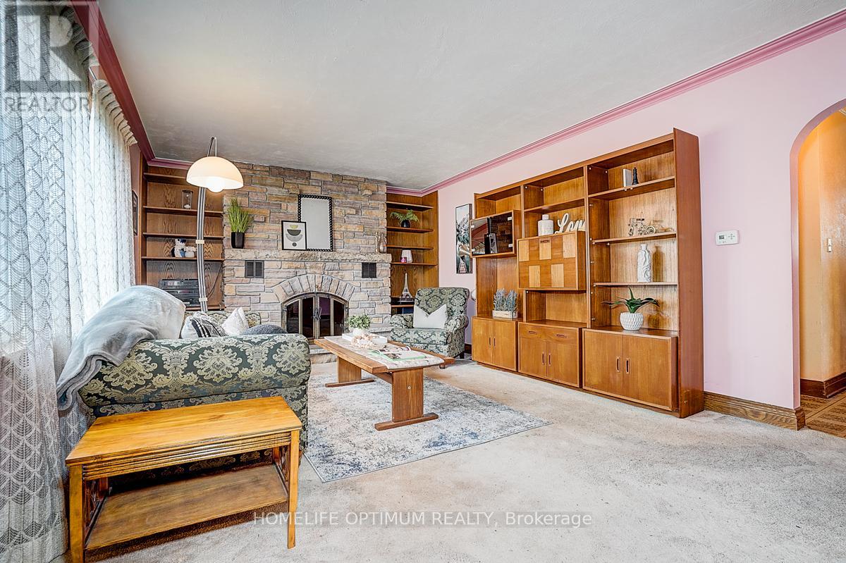 16 Ayre Point Road, Toronto, Ontario M1M 1G5 - Photo 6 - E13730258