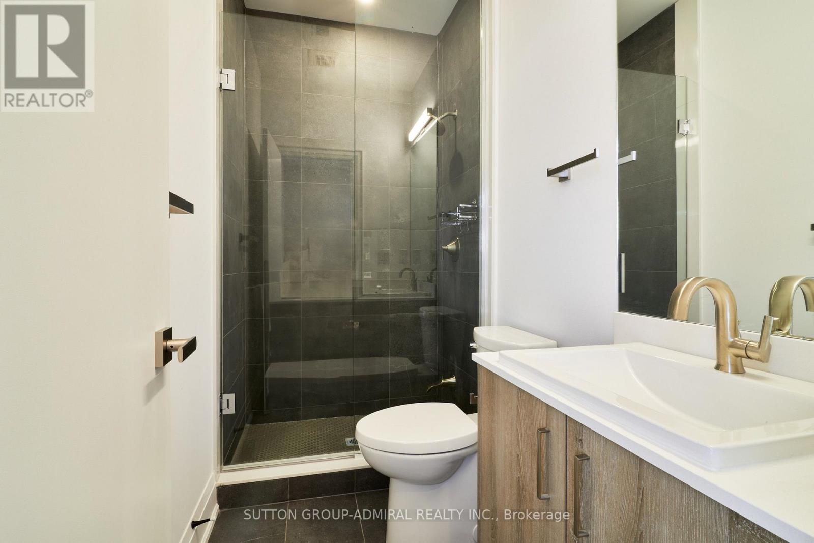 Direzze 18 Court, Richmond Hill, Ontario  L4C 5T8 - Photo 20 - N13730394