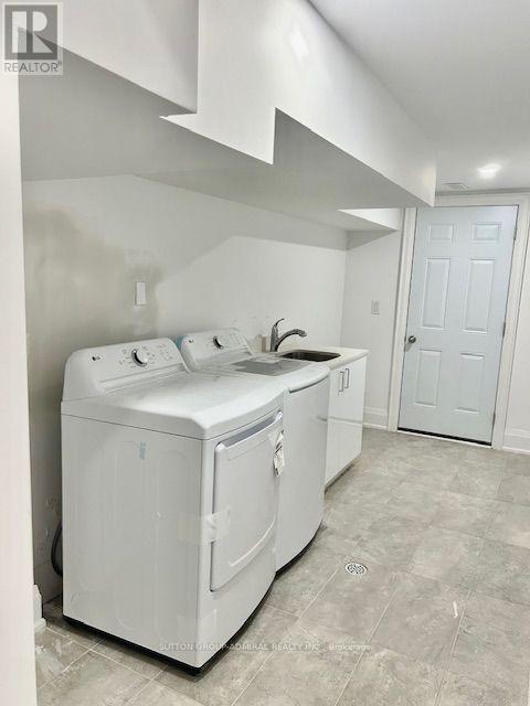 Direzze 18 Court, Richmond Hill, Ontario  L4C 5T8 - Photo 38 - N13730394