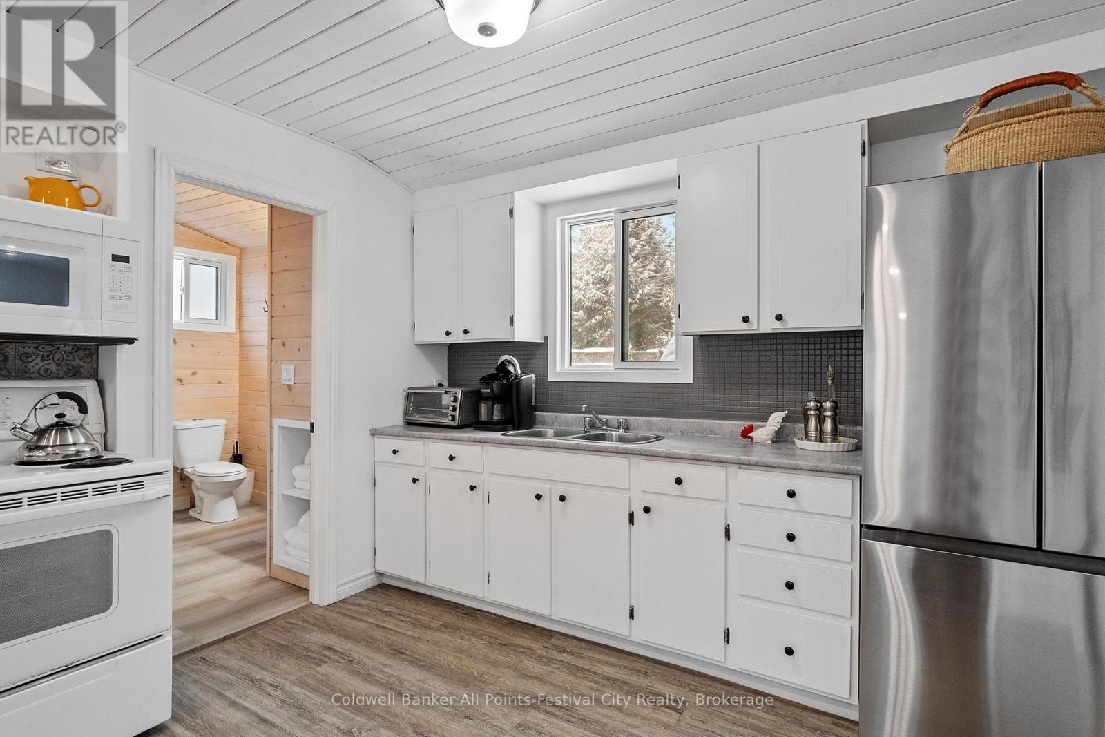 20 Tuyll Street, Bluewater, Ontario  N0M 1G0 - Photo 18 - X13730384