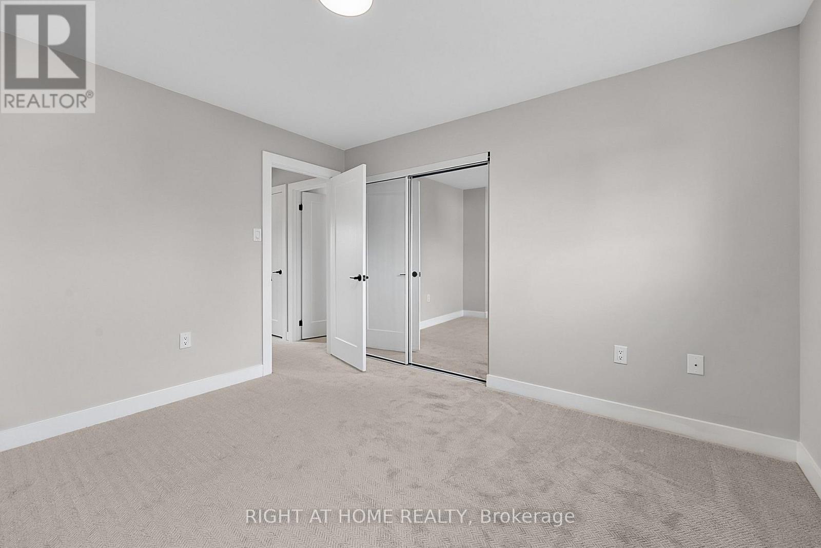 6 Ward Drive, Barrie, Ontario L4N 7N9 - Photo 13 - S13730282