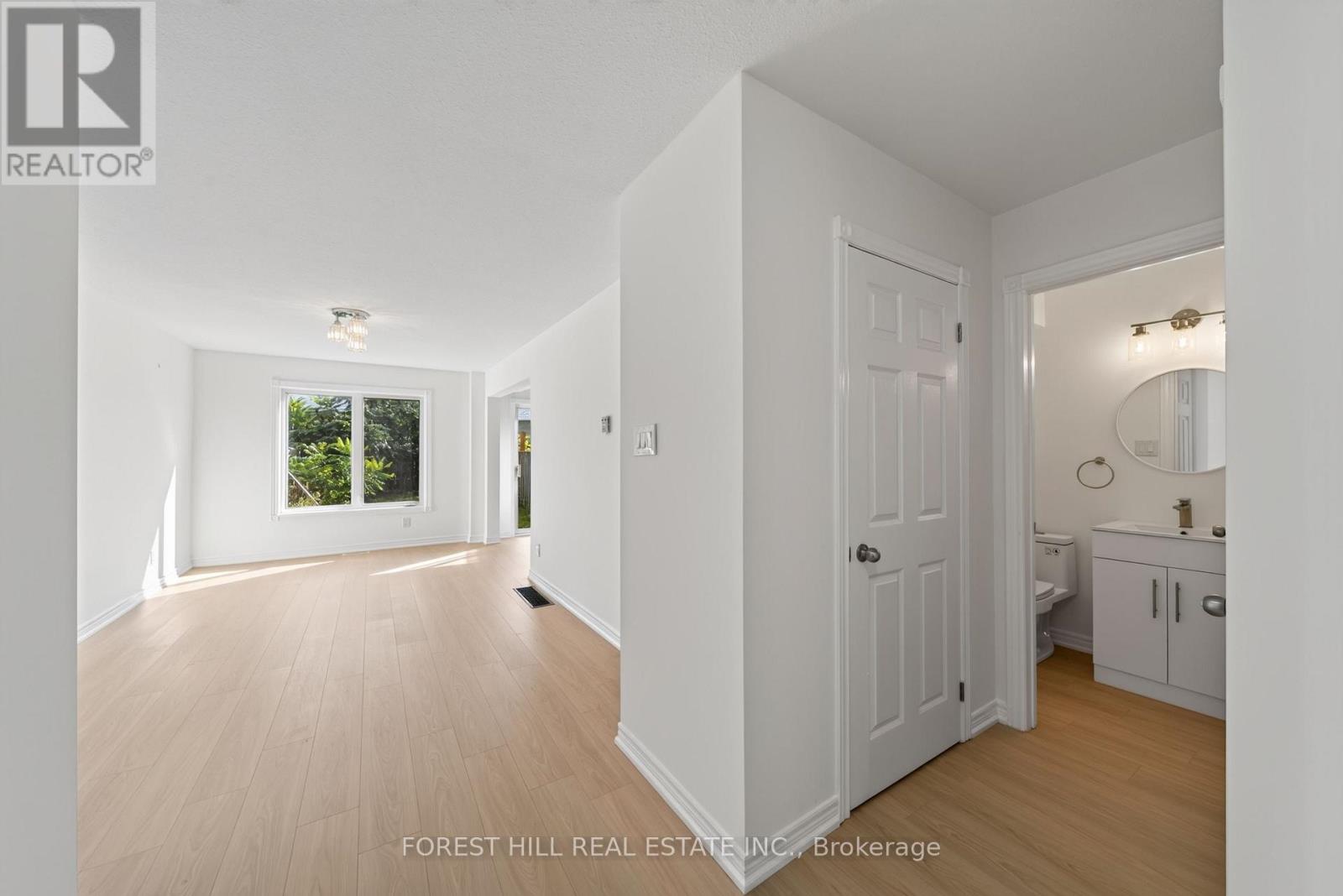 57 Michael Crescent, Barrie (East Bayfield), Ontario  L4M 6Z2 - Photo 9 - S13730374