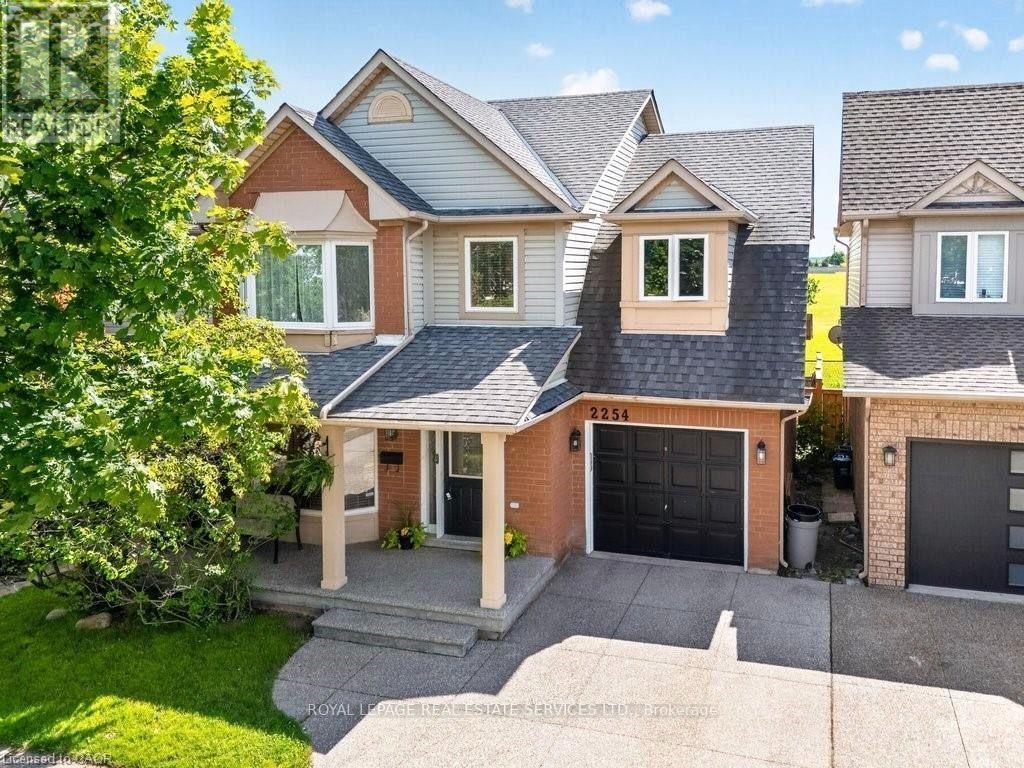 2254 PATHFINDER DRIVE, Burlington, Ontario