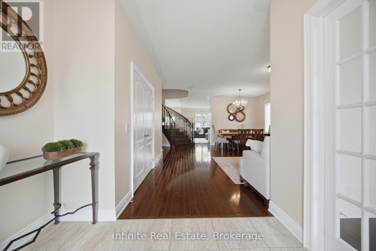 32 Bear Run Road, Brampton, Ontario  L6X 2Y9 - Photo 3 - W13730294