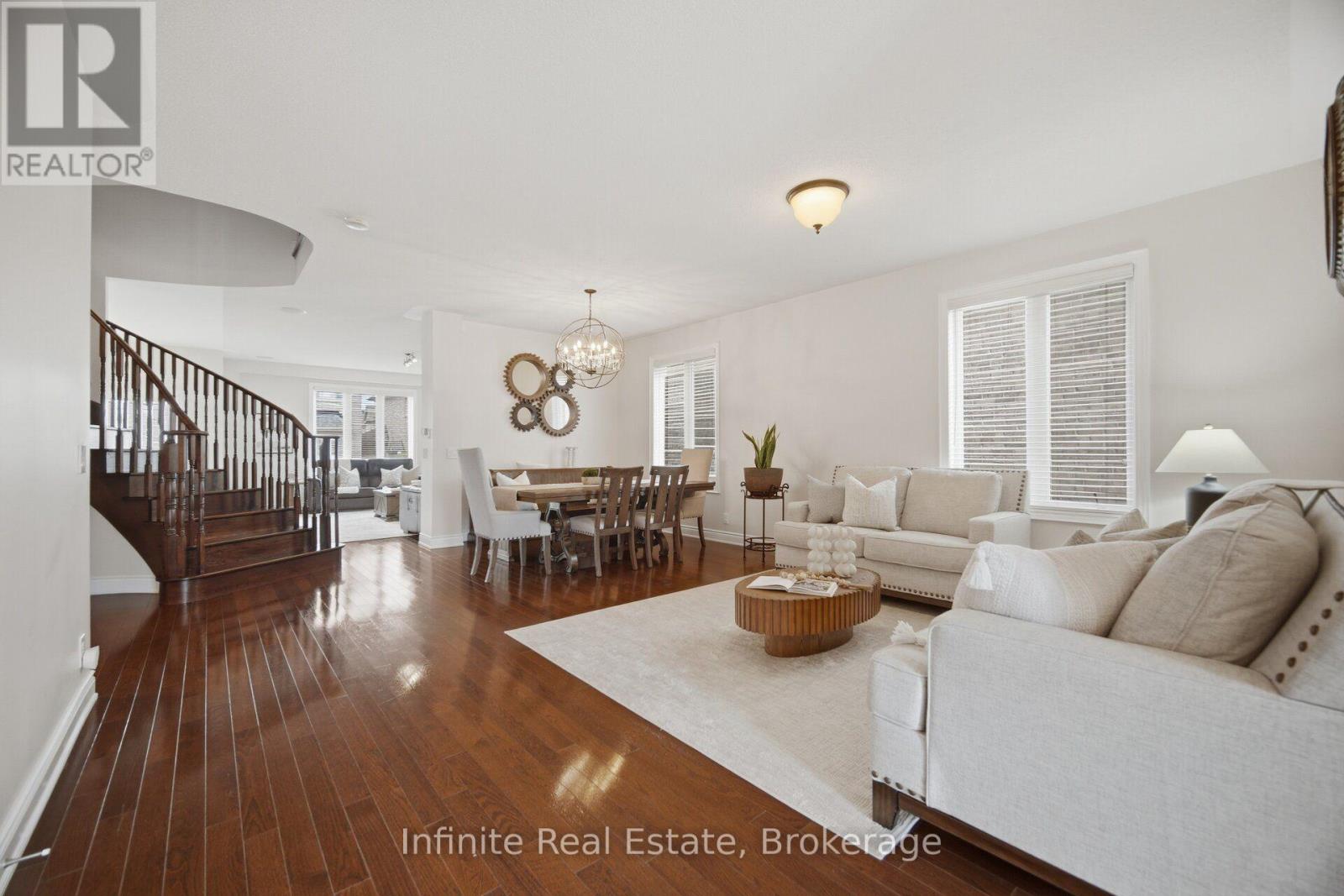 32 Bear Run Road, Brampton, Ontario  L6X 2Y9 - Photo 4 - W13730294