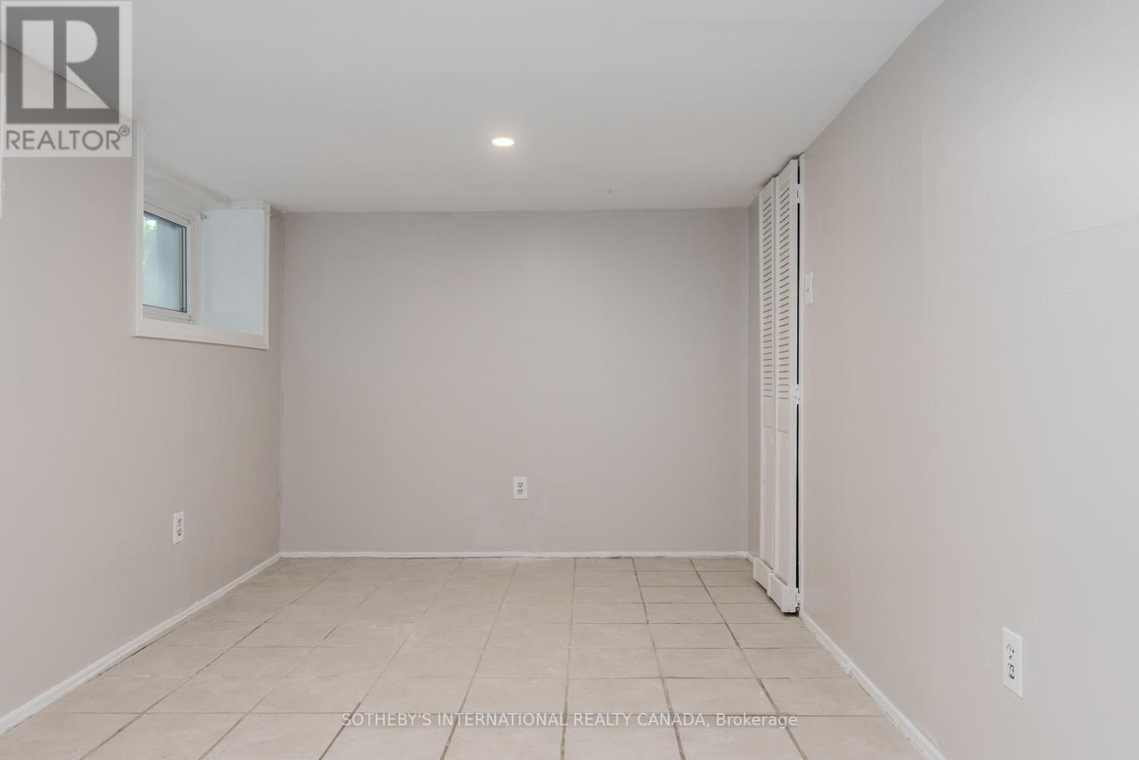 Bsmt - 15 Indian Road Crescent, Toronto, Ontario  M6P 2E9 - Photo 13 - W13730302