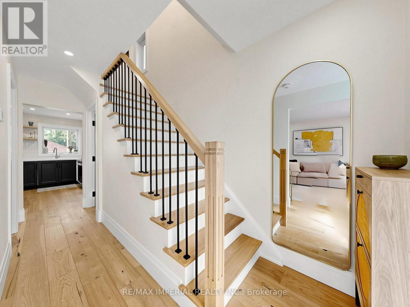 404 Glen Park Avenue, Toronto, Ontario  M6B 2E5 - Photo 16 - W13730356