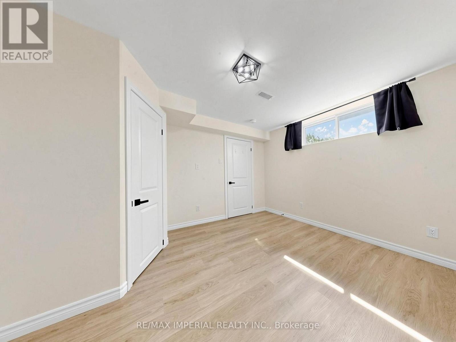 404 Glen Park Avenue, Toronto, Ontario  M6B 2E5 - Photo 34 - W13730356
