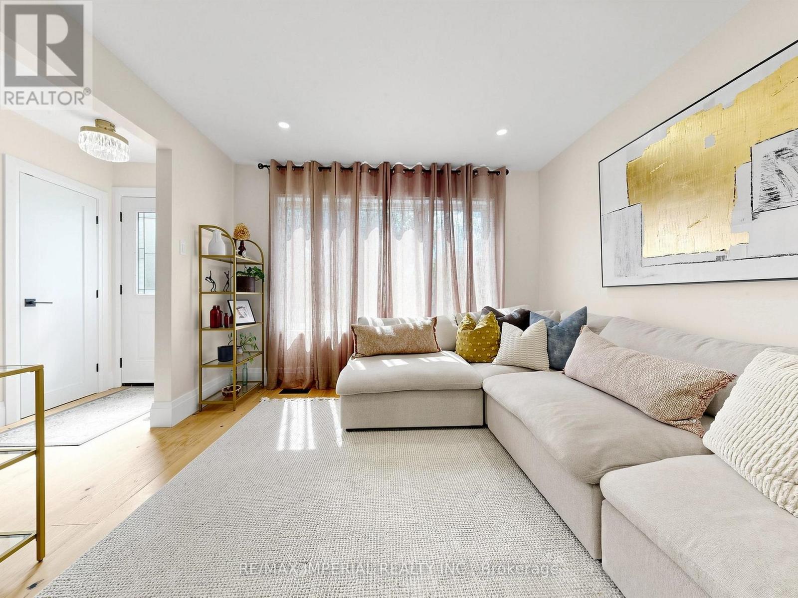 404 Glen Park Avenue, Toronto, Ontario  M6B 2E5 - Photo 5 - W13730356