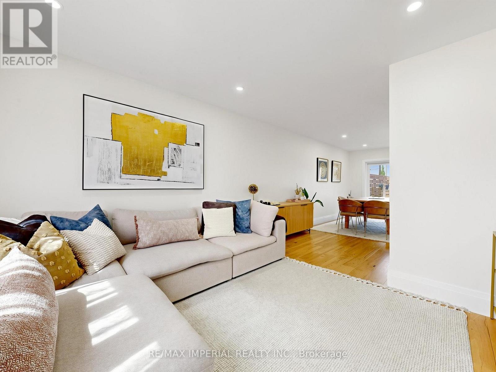 404 Glen Park Avenue, Toronto, Ontario  M6B 2E5 - Photo 7 - W13730356