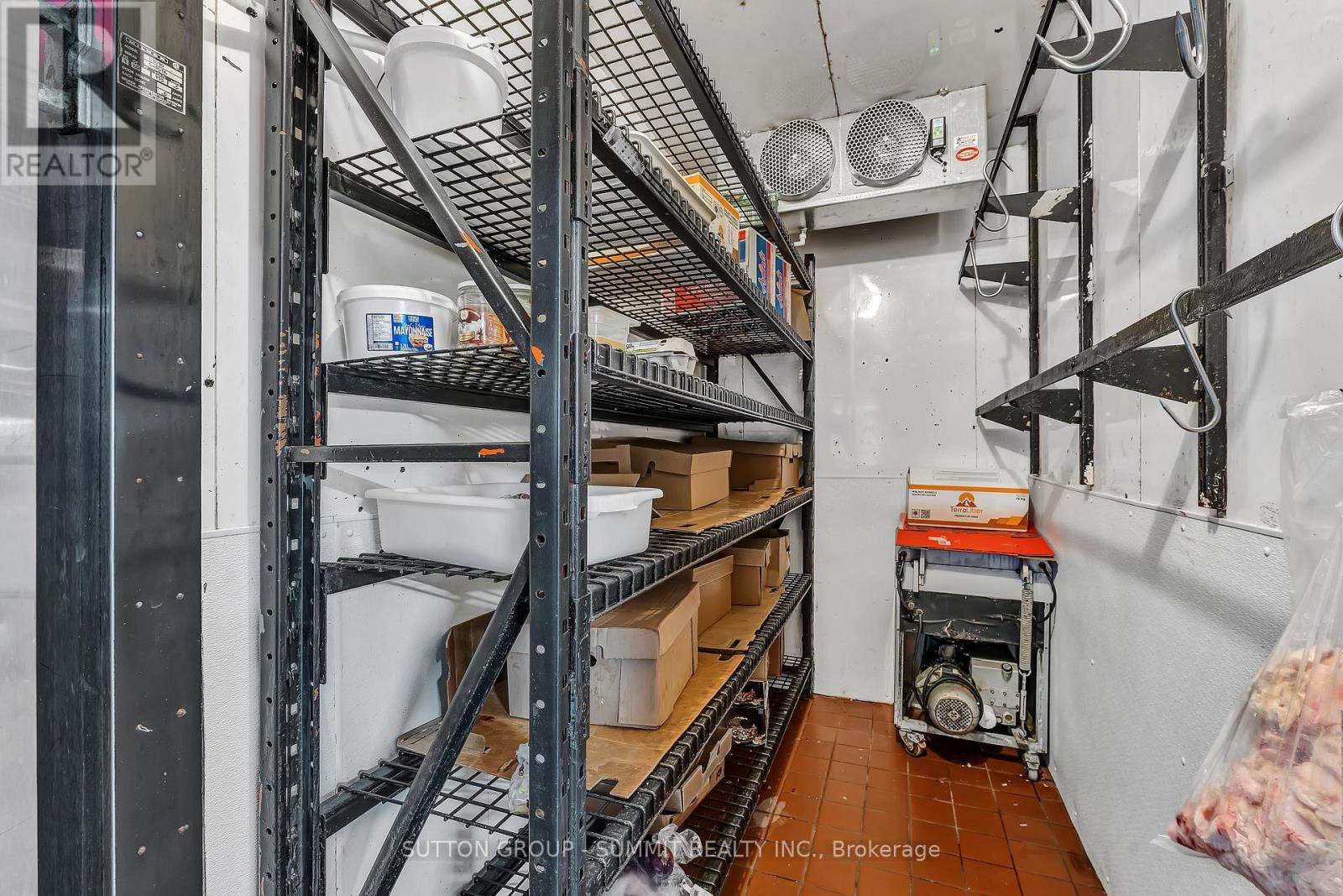 17 - 2500 Hurontario Street, Mississauga, Ontario  L5B 1N4 - Photo 20 - W13730364