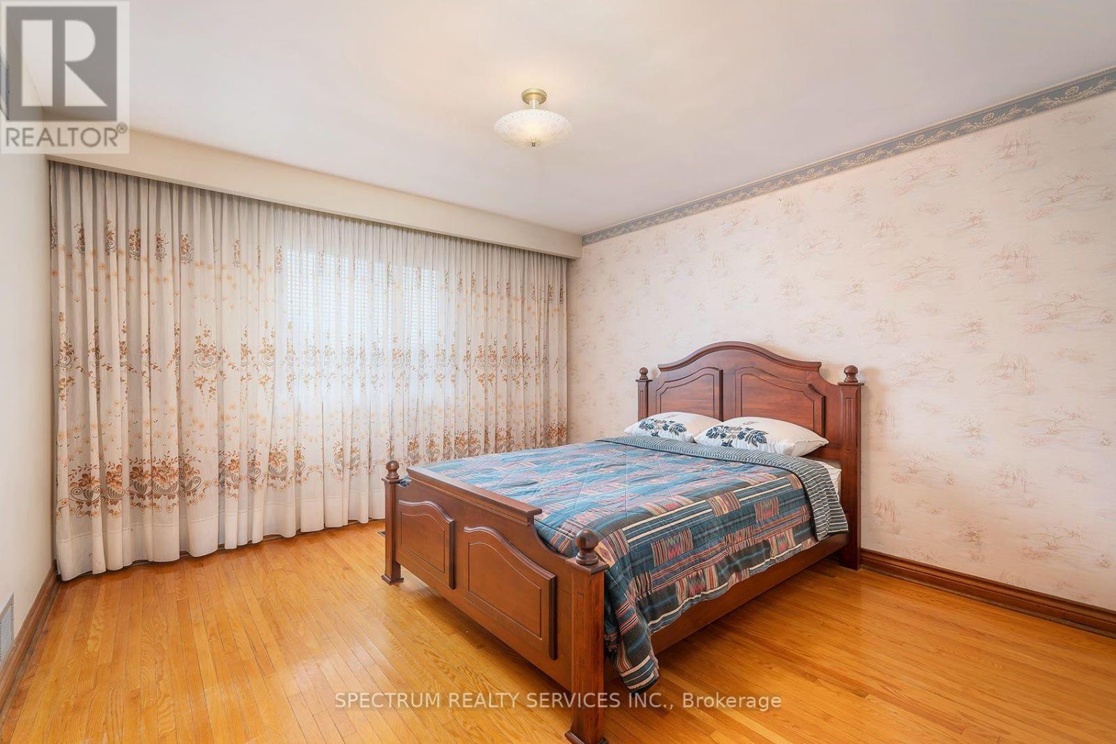 145a Whitfield Avenue, Toronto, Ontario  M9L 1H2 - Photo 31 - W13730388
