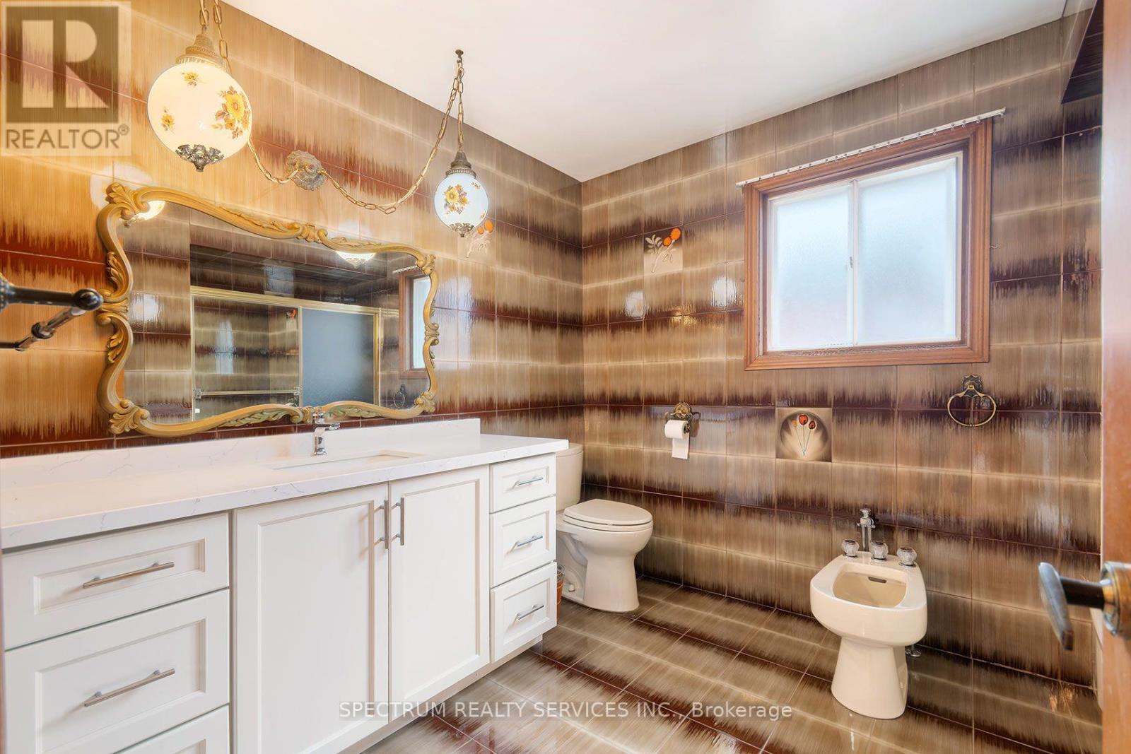 145a Whitfield Avenue, Toronto, Ontario  M9L 1H2 - Photo 34 - W13730388