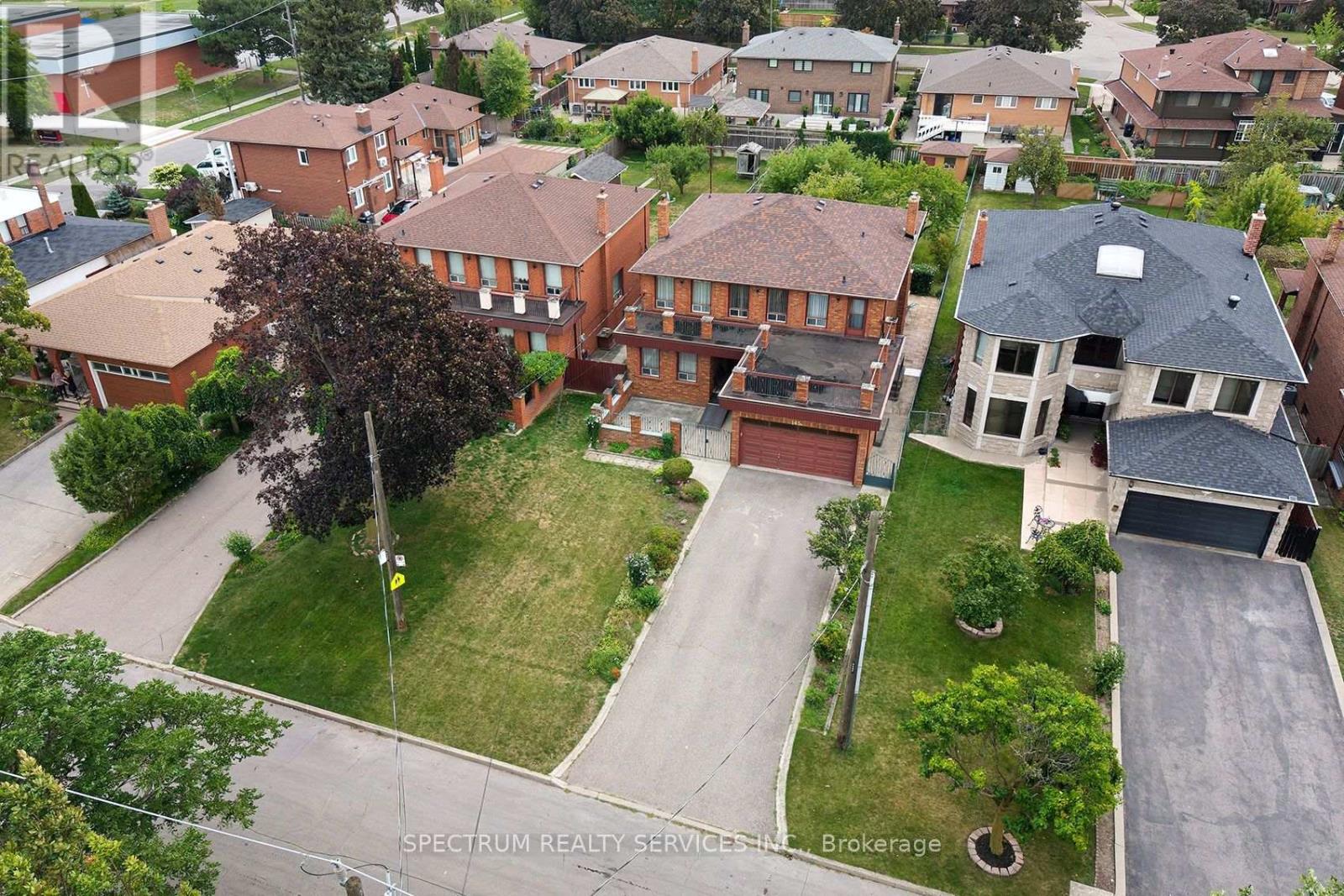 145a Whitfield Avenue, Toronto, Ontario  M9L 1H2 - Photo 4 - W13730388
