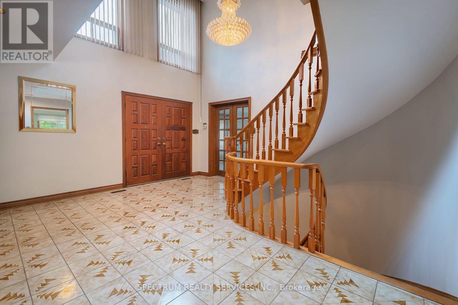 145a Whitfield Avenue, Toronto, Ontario  M9L 1H2 - Photo 5 - W13730388
