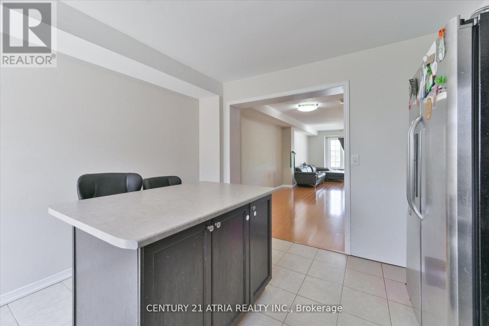 5245 Major Mackenzie Drive E, Markham, Ontario  L6C 0N3 - Photo 14 - N13725770