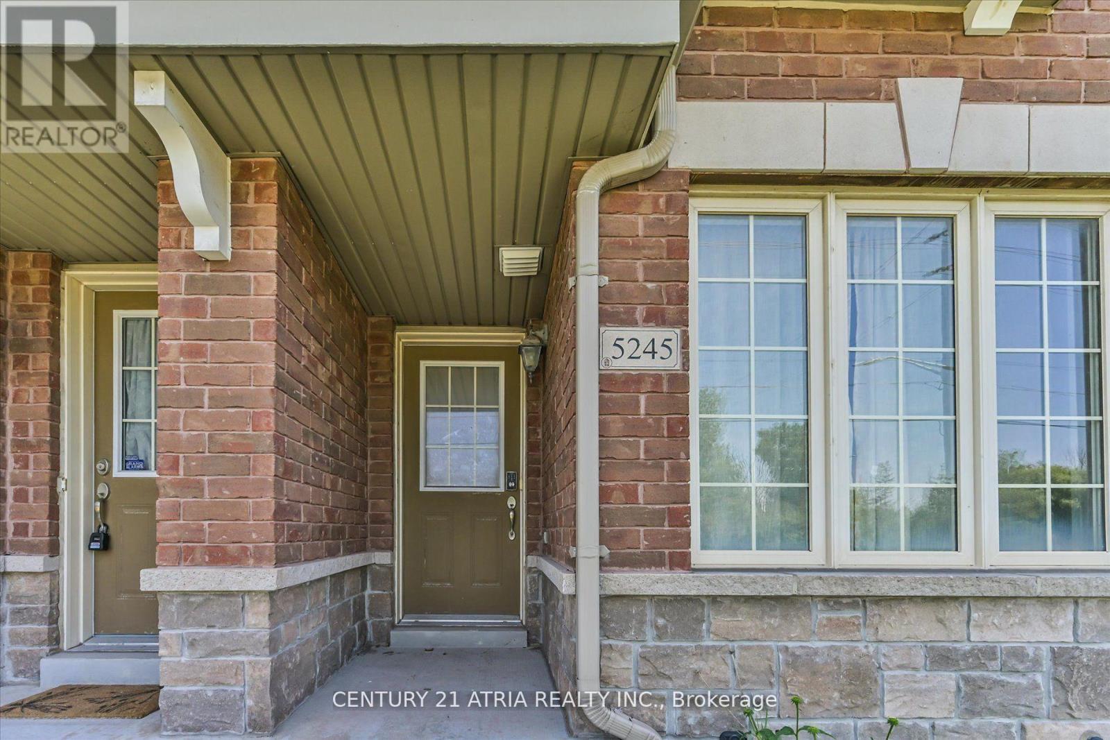 5245 Major Mackenzie Drive E, Markham, Ontario  L6C 0N3 - Photo 3 - N13725770