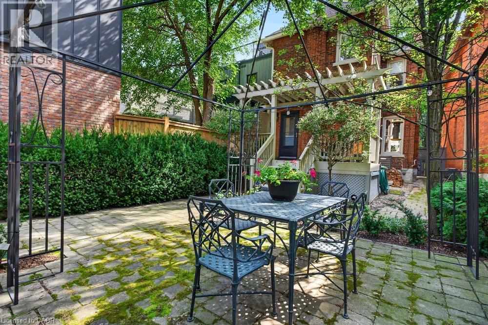 16 Bruce Street, Hamilton, Ontario  L8P 3M6 - Photo 34 - 40858360