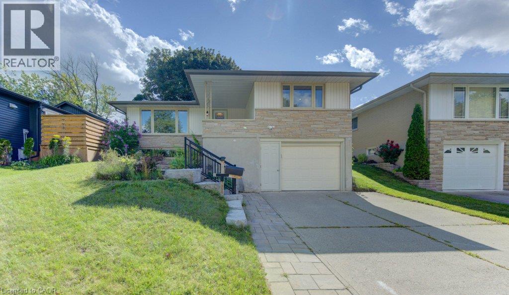 206 FORESTWOOD Drive, Kitchener, Ontario