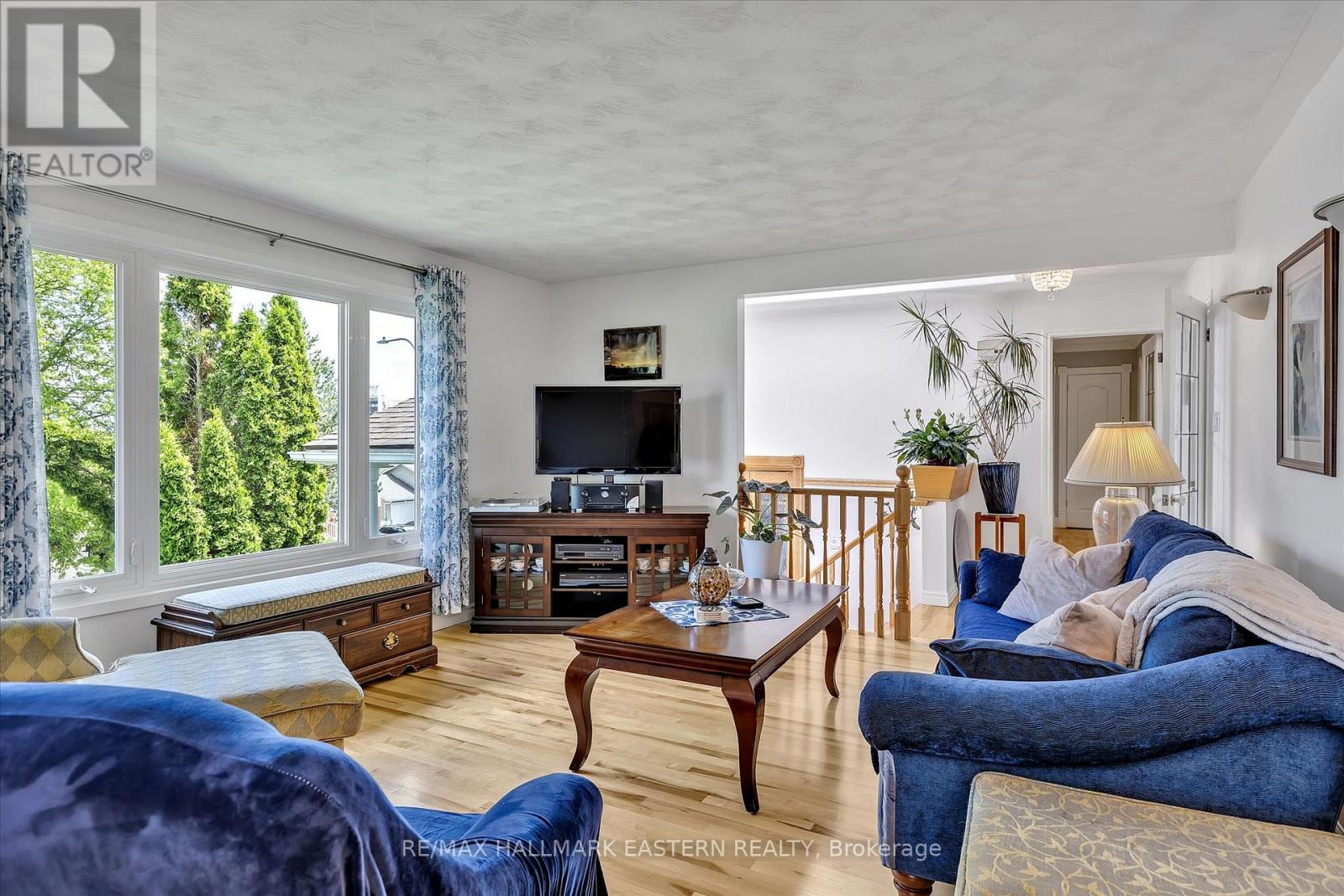 959 Golfview Road, Peterborough, Ontario  K9J 7W2 - Photo 4 - X13730428