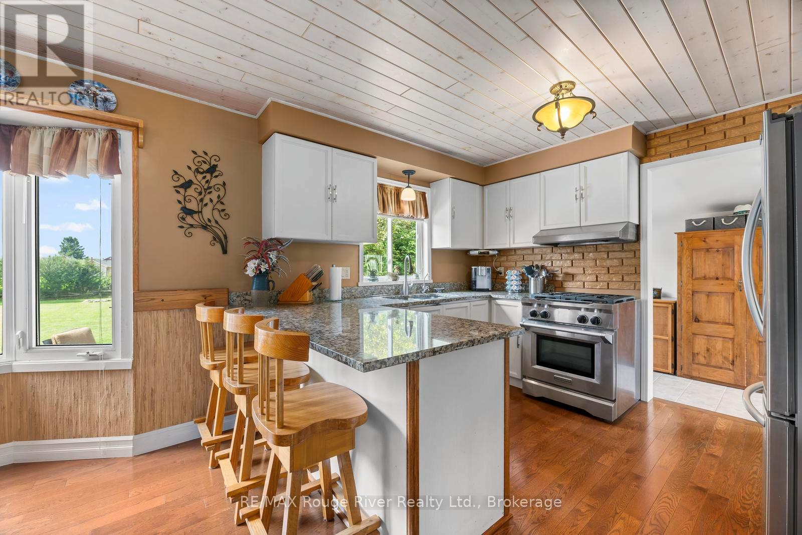 6 Hamilton Drive, Kawartha Lakes, Ontario  L0A 1A0 - Photo 10 - X13730454
