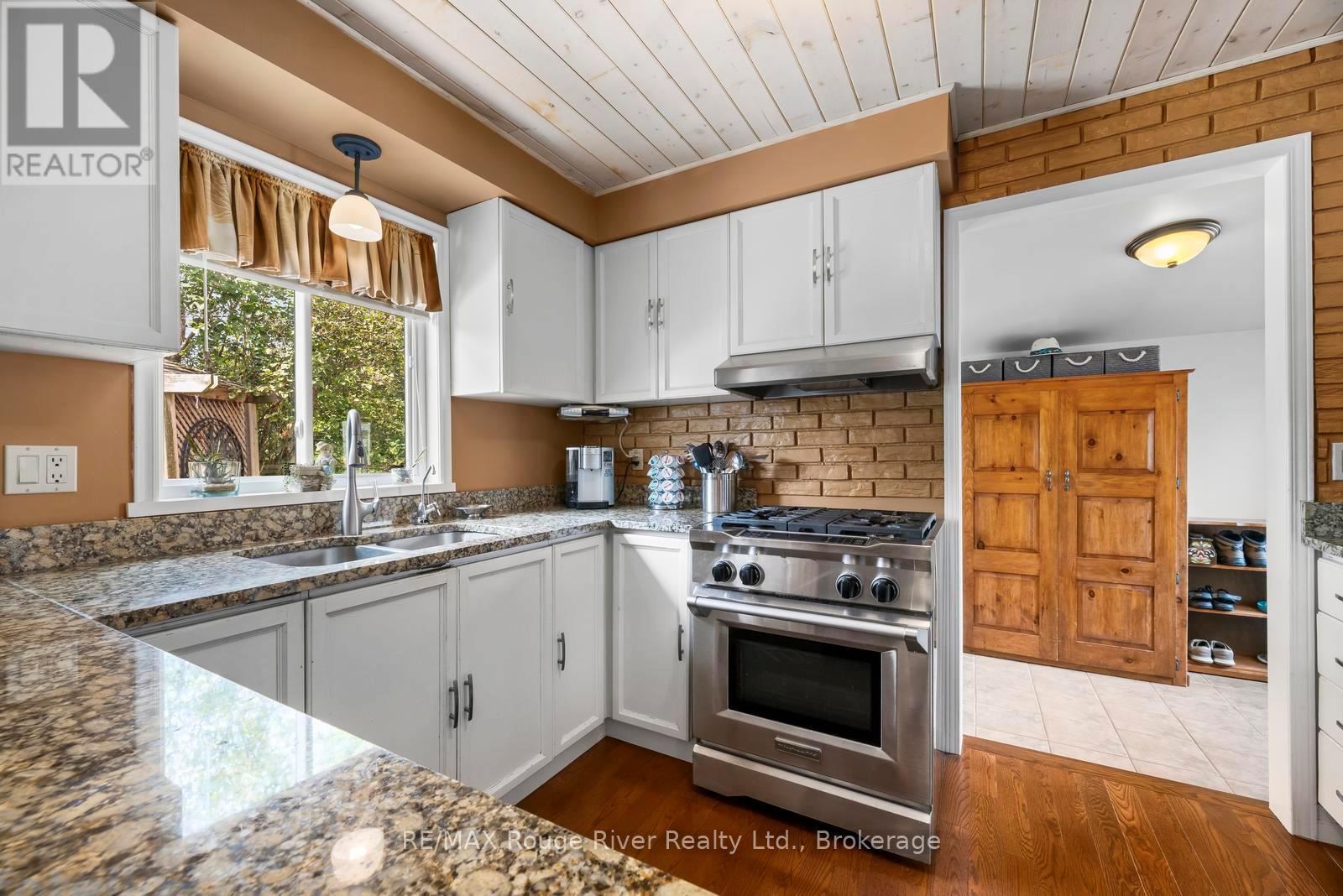 6 Hamilton Drive, Kawartha Lakes, Ontario  L0A 1A0 - Photo 9 - X13730454