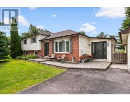 6 HAMILTON DRIVE, Kawartha Lakes, Ontario