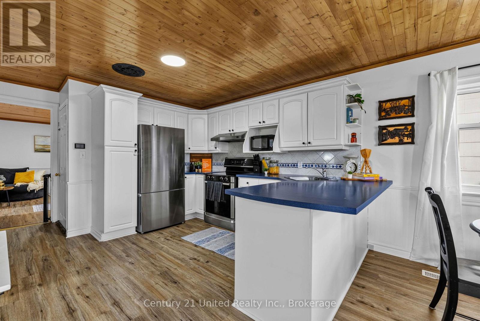 882 Peterborough Street, Douro-Dummer, Ontario  K0L 3A0 - Photo 5 - X13730580