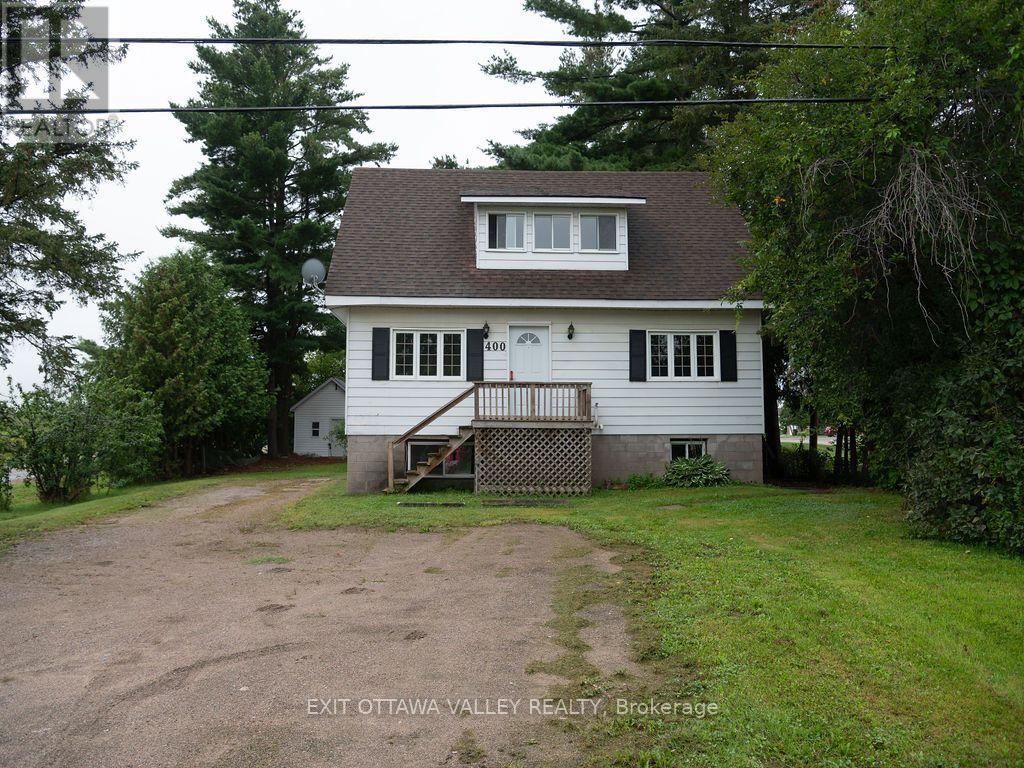 400 BOUNDARY ROAD E, Pembroke, Ontario