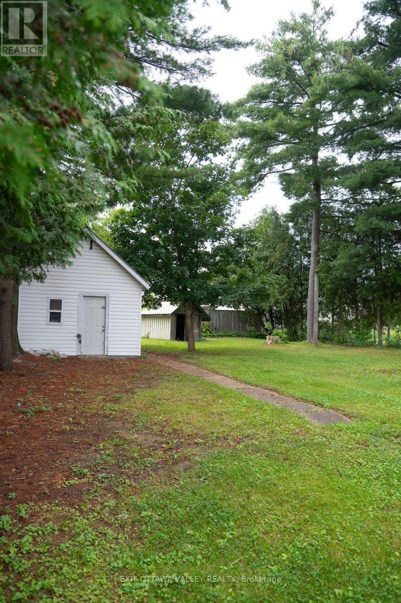 400 Boundary Road E, Pembroke, Ontario  K8A 6K7 - Photo 43 - X13730442