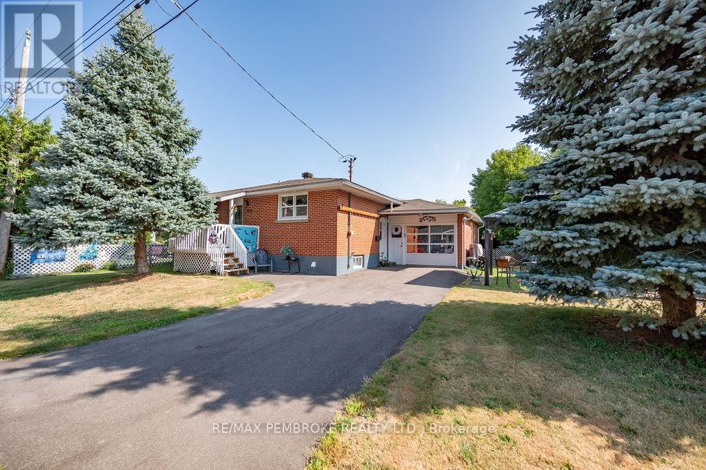 335 Willard Street, Pembroke, Ontario  K8A 3T8 - Photo 3 - X13730498