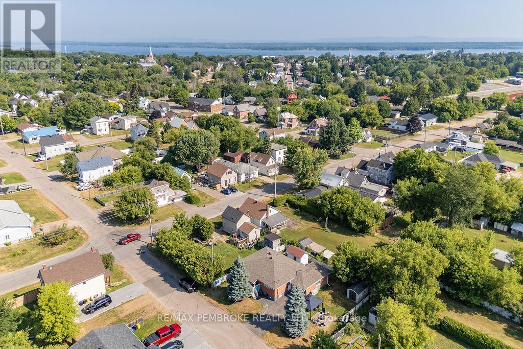 335 Willard Street, Pembroke, Ontario  K8A 3T8 - Photo 41 - X13730498