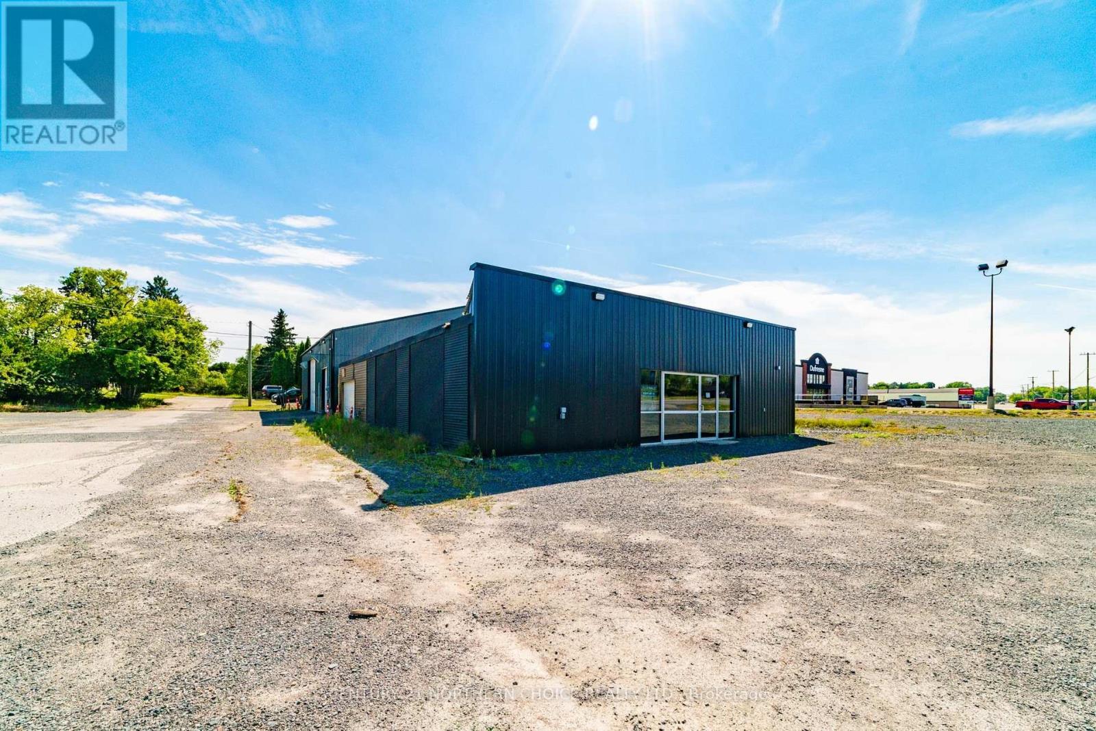 1095 Railway Street, Kenora, Ontario  P9N 0B2 - Photo 2 - X13243926