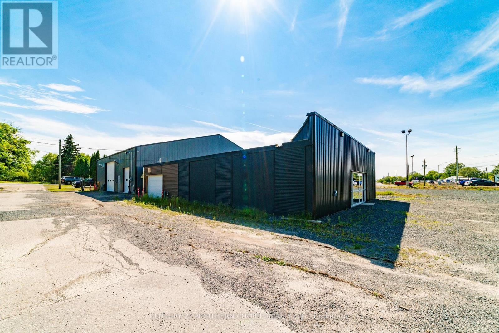 1095 Railway Street, Kenora, Ontario  P9N 0B2 - Photo 3 - X13243926