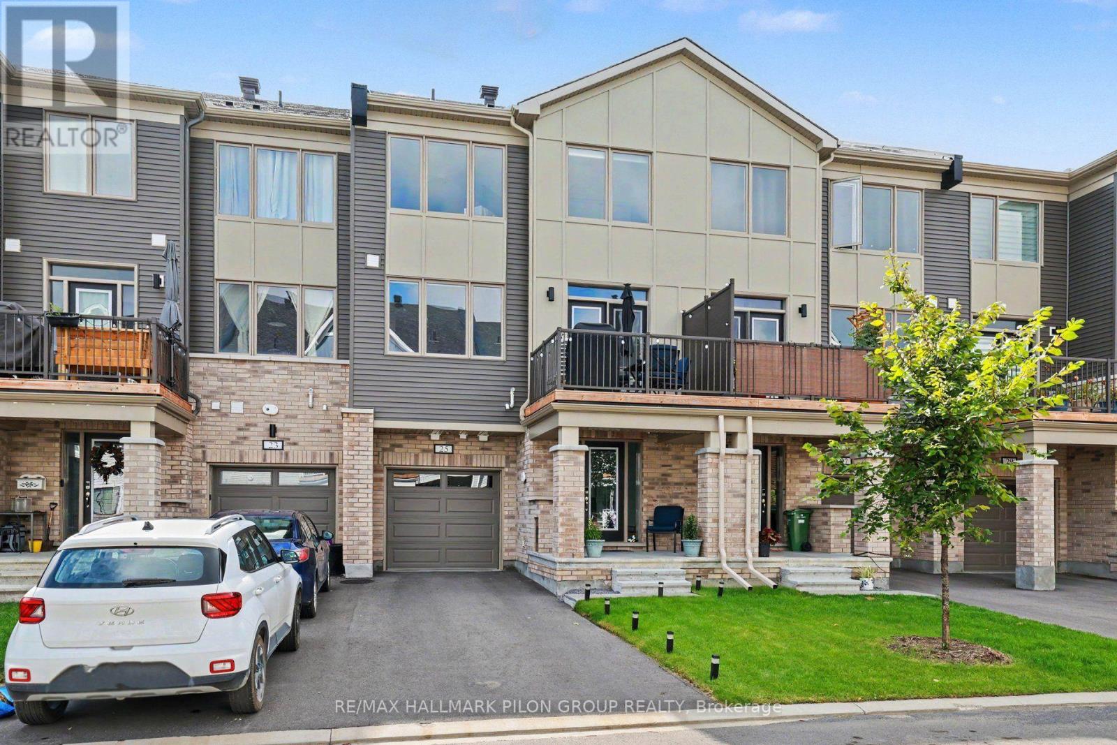 25 STITCH MEWS, Ottawa, Ontario