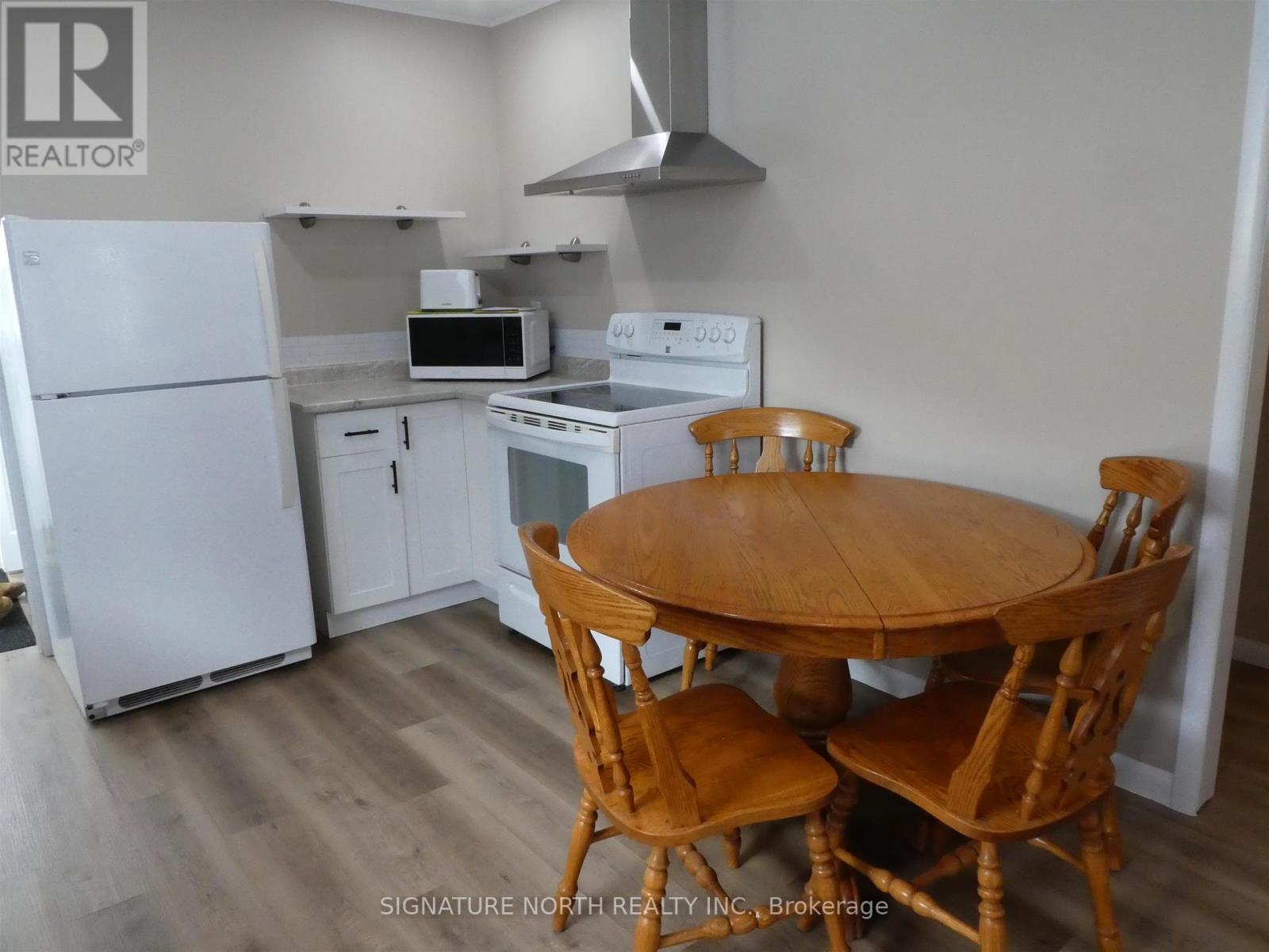 First St E, Greenstone, Ontario  P0T 1M0 - Photo 18 - X13244124