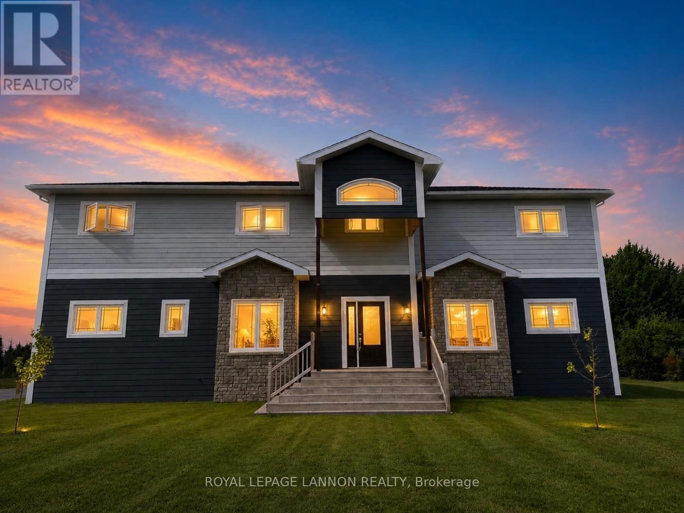 123 Christie Place, Greenstone, Ontario  P0T 1M0 - Photo 1 - X13244090